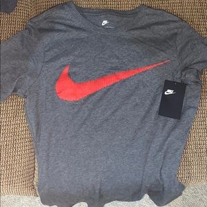 Men’s Nike Swoosh T-Shirt
